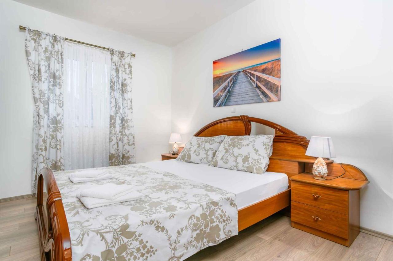 Apartments In Cizici/Insel Krk 31083 외부 사진