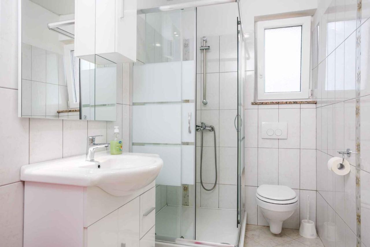 Apartments In Cizici/Insel Krk 31083 외부 사진